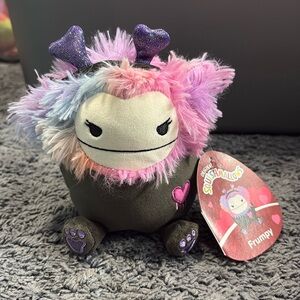 NWT Squishmallow character whose name is Frumpy